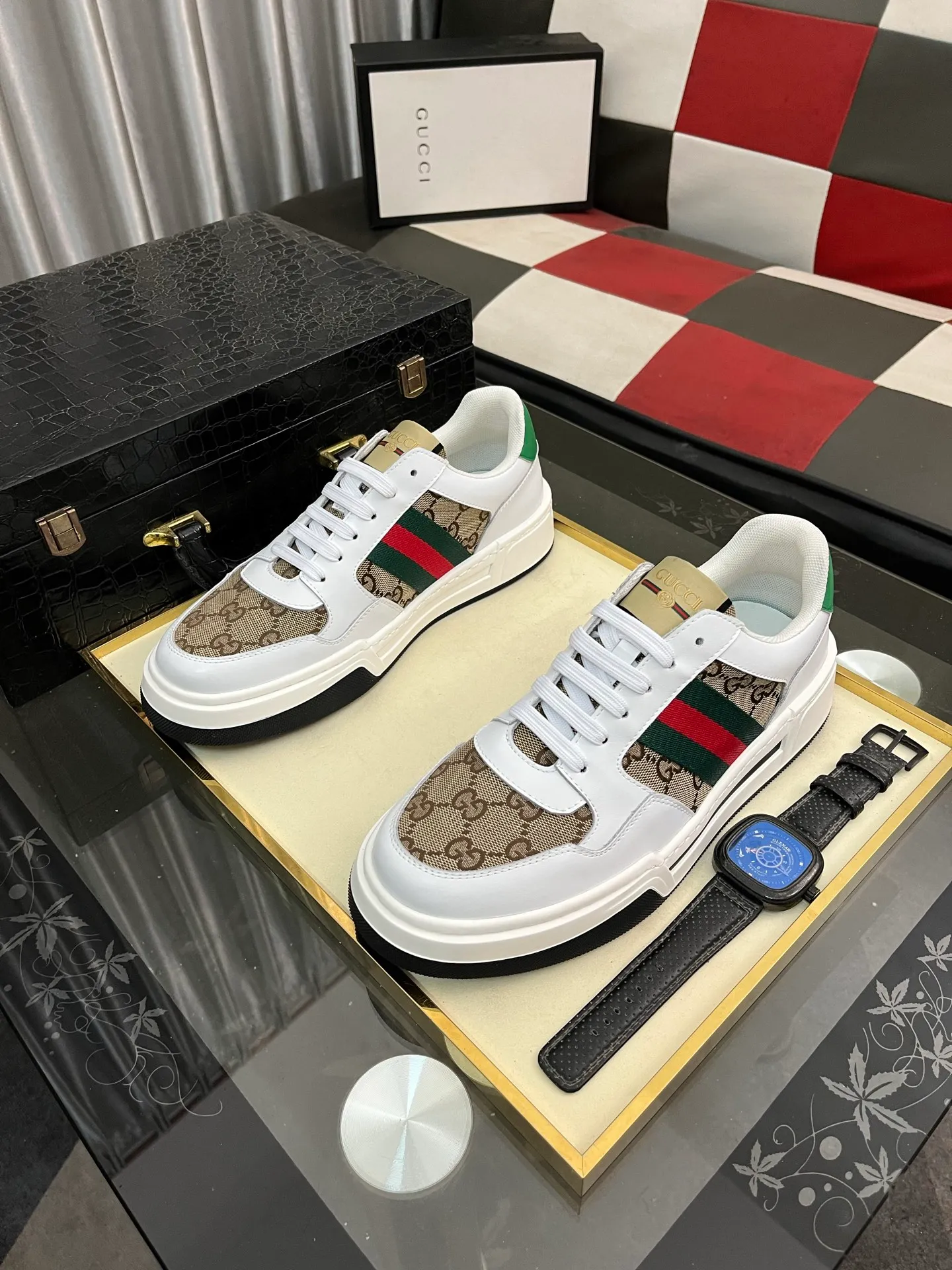 Men's Men's Shoes💰420⌚️⌚️【GUCCI】Gucci men's latest white shoe series casual shoes! The official website is built 1:1. Upper: Made of imported cowhide, with electric embroidery ➕Inner lining: Made of high-quality first-layer pigskin, soft and comfortable. Picky material selection and exquisite workmanship give you the best enjoyment. Size: 38-443️⃣Colors available